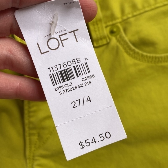 NWT Anny Taylor Loft modern crop pants in bright green. - Picture 10 of 15